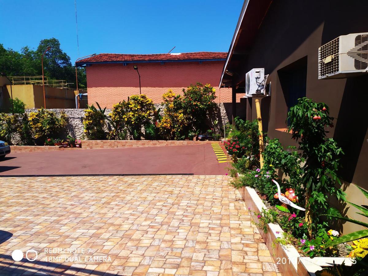 Residencial Arcoiris Hotel ปูแอร์โตอีกวาซู ภายนอก รูปภาพ